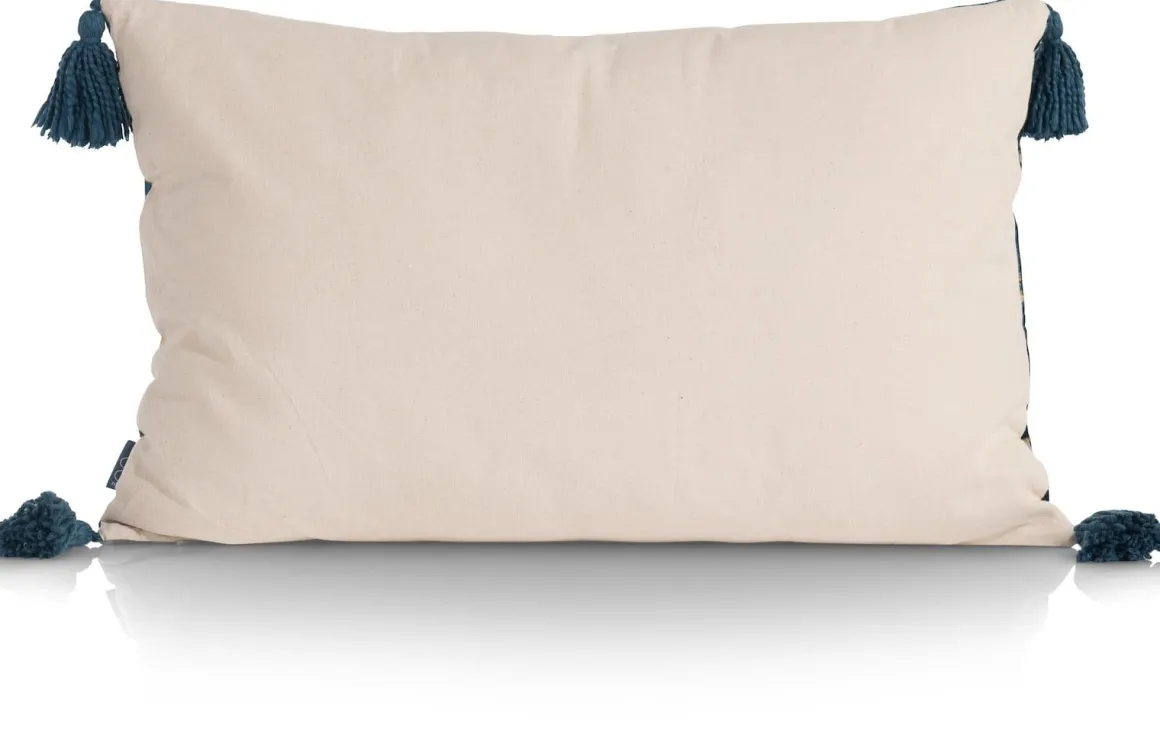 Daisy kussen 40x60cm in kleur Blauw shop je bij COCOmaison