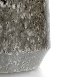 Dalila pot H20cm in de kleur Zwart - COCOmaison