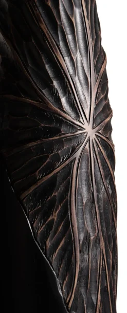 Faye vaas H75cm in de kleur Zwart - COCOmaison