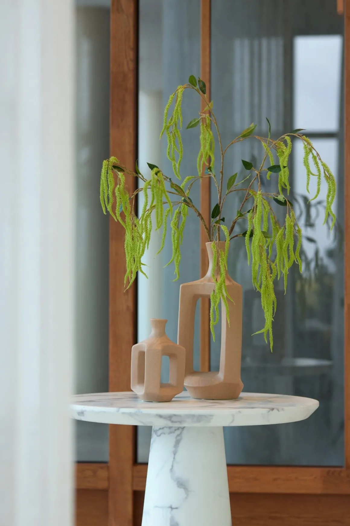 Jules vaas H21cm in kleur Beige shop je bij COCOmaison