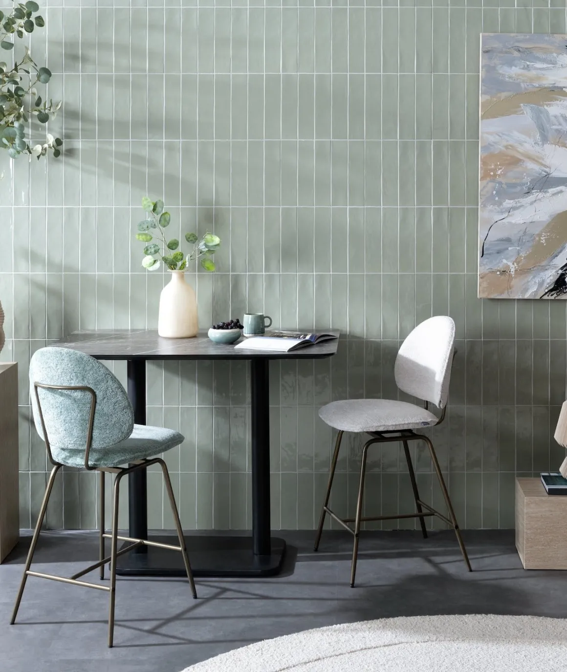 Kjel barstoel champagne frame in de kleur Groen - COCOmaison