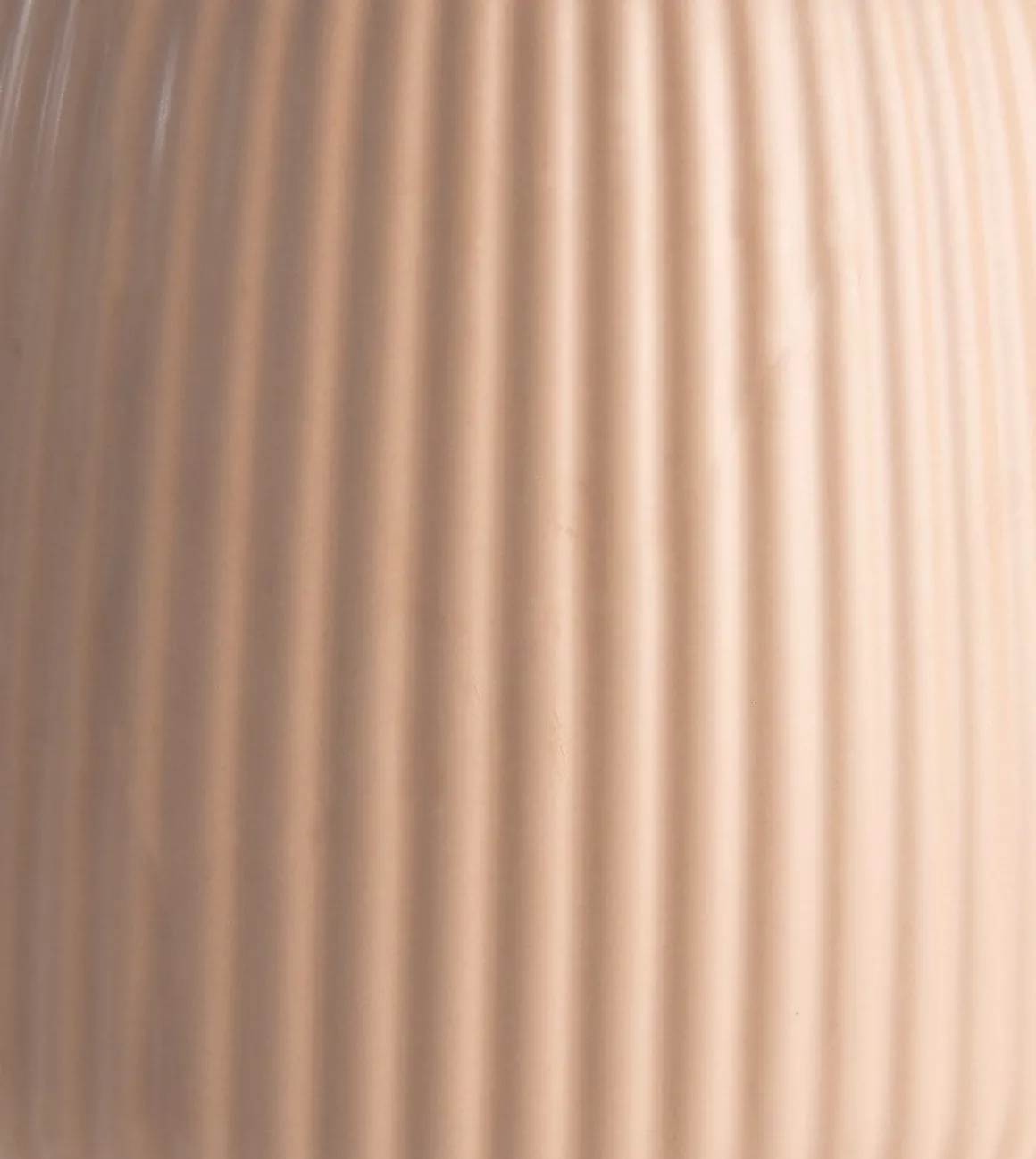 Liv vaas H28cm in de kleur Beige - COCOmaison