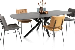 Masura ovale eettafel met zwarte metalen poot 240x110cm