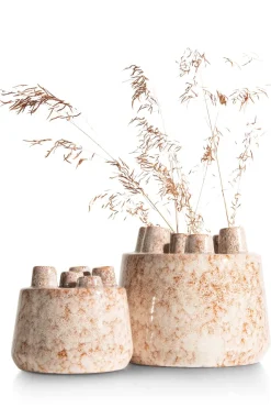 Safia vaas H21cm in de kleur Beige - COCOmaison