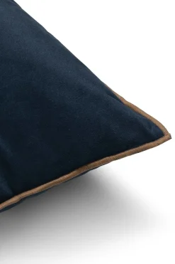 Tim kussen 45x45cm in kleur Blauw shop je bij COCOmaison