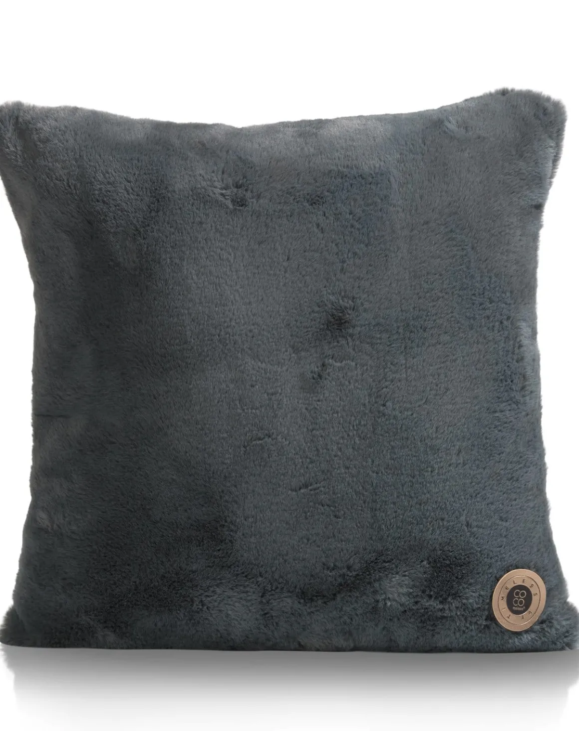 Timeless Evie kussen 45x45cm in de kleur Antraciet - COCOmaison
