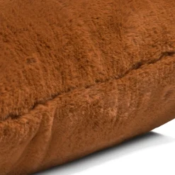 Timeless Evie kussen 45x45cm in de kleur Koper - COCOmaison