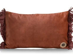 Timeless Mila kussen 30x50cm in de kleur Koper - COCOmaison