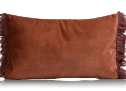 Timeless Mila kussen 30x50cm in de kleur Koper - COCOmaison