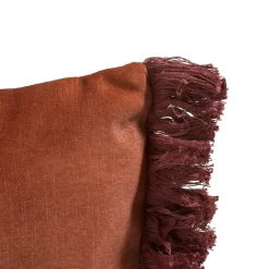 Timeless Mila kussen 30x50cm in de kleur Koper - COCOmaison