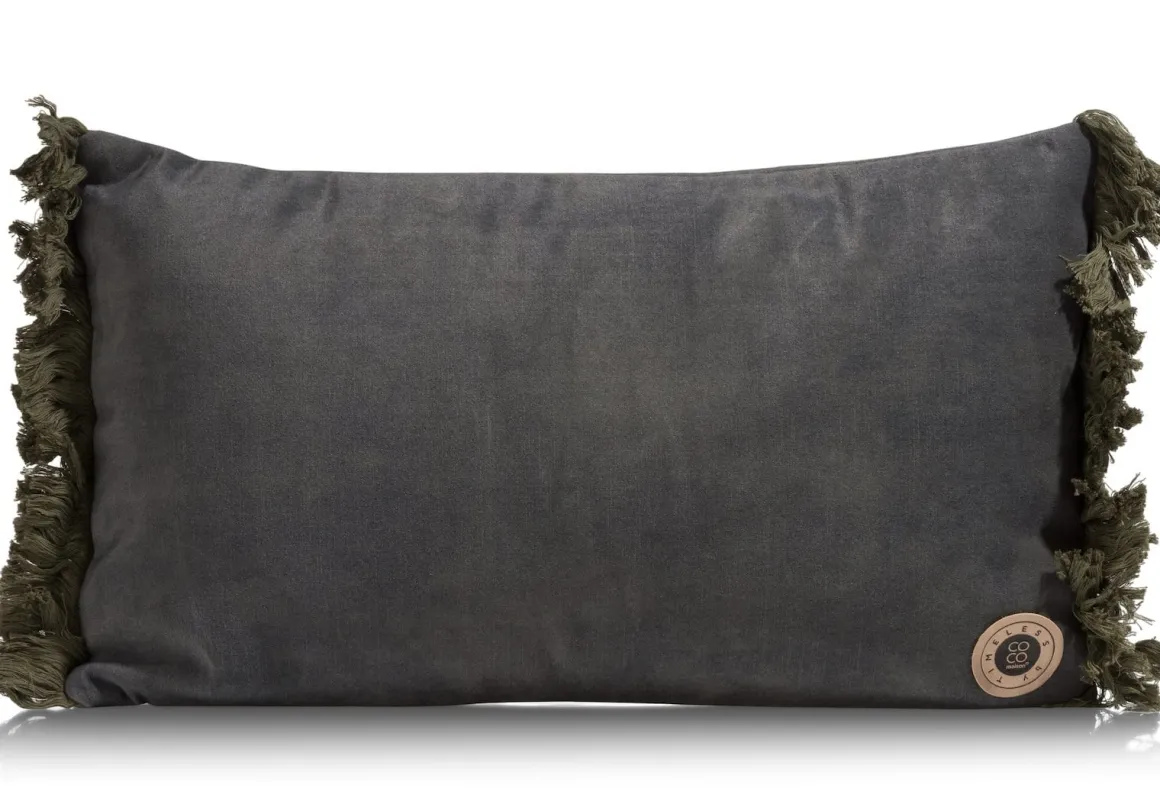 Timeless Mila kussen 30x50cm in de kleur Olijf - COCOmaison