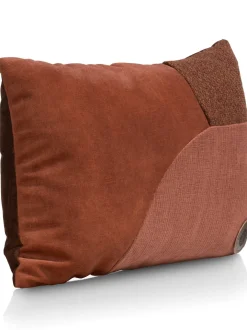 Timeless Scarlett kussen 30x50cm in de kleur Koper - COCOmaison