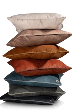 Timeless Sean kussen 60x60cm in de kleur Antraciet - COCOmaison