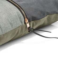 Timeless Sofia kussen 45x45cm in de kleur Olijf - COCOmaison