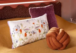 Twisted kussen (30x30cm) in de kleur Naturel - COCOmaison